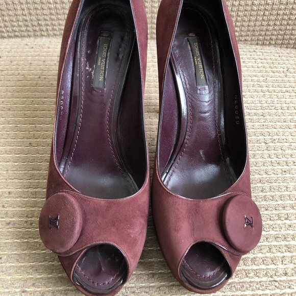 Louis Vuitton Women's Suede Chelsea Button Peep - Picture 3 of 15